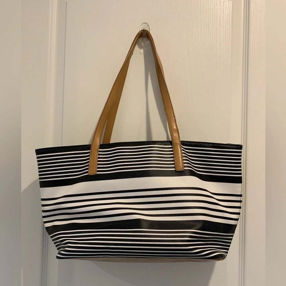 Kenneth Cole Reaction Shoulder Tote Bag Black White Stripes Button Casual Purse